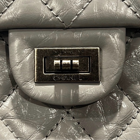 Medium Reissue Style - Picture 11 of 16